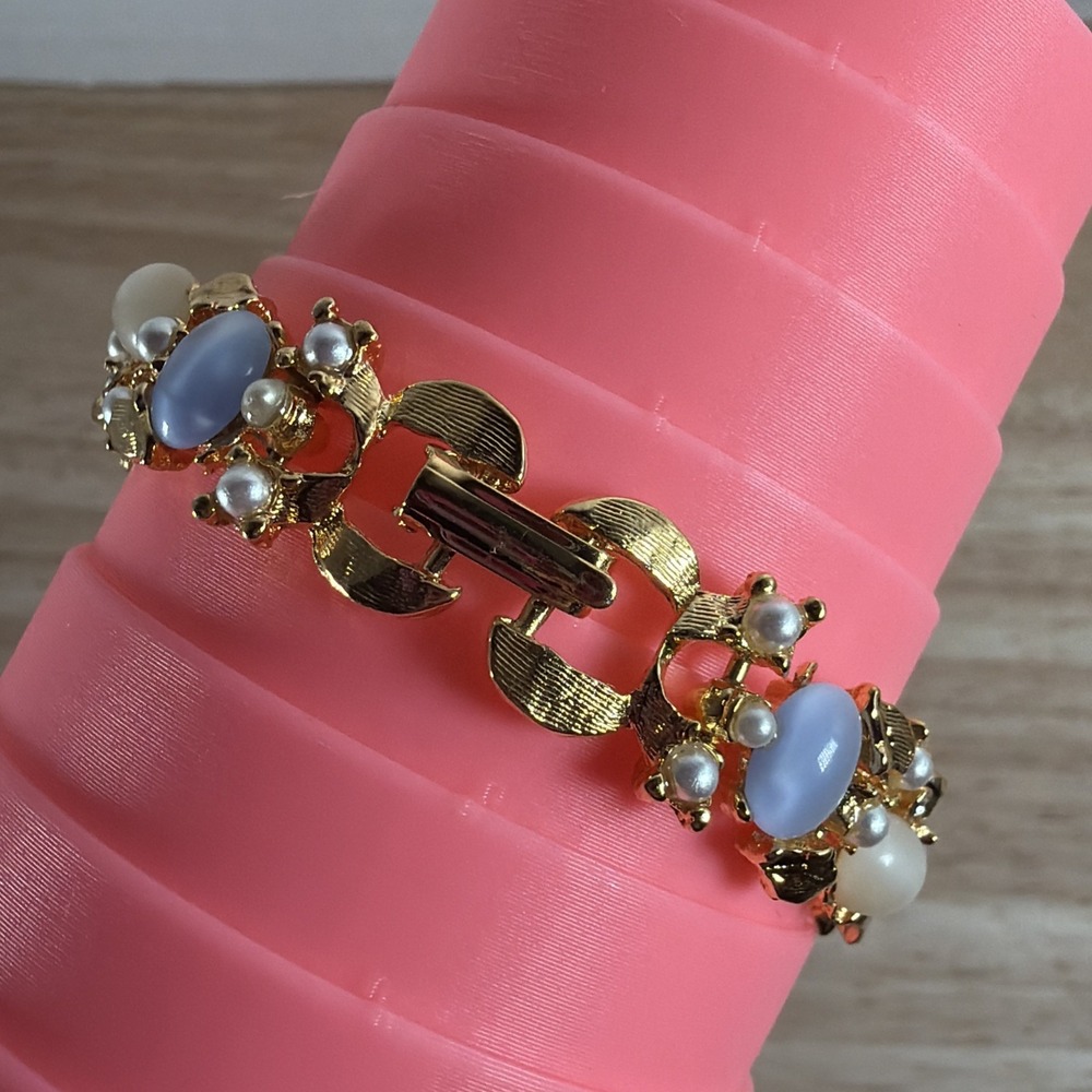 Spatz Hidden Dial Gold Tone Cabochon Watch Moonstone Pearl Bracelet New Battery - Picture 4 of 9